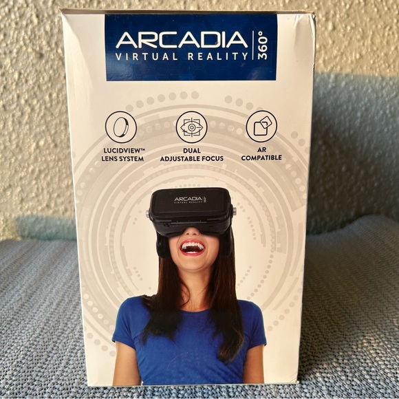 Arcadia Virtual Reality Headset 360 white and black NEW NIB - Picture 3 of 13